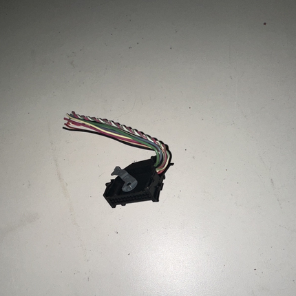 05-09 Ford Mustang Gauge Cluster Connector Plug Clip OEM W/ Wires