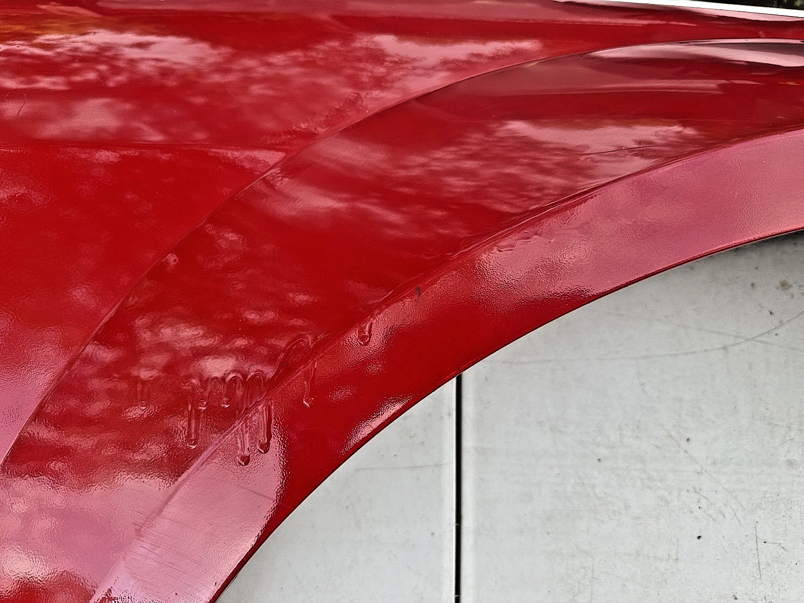 05-09 Ford Mustang Front Passenger Side Base Red Fender W/ Stripe