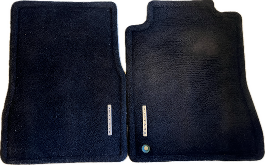 05-09 Ford Mustang Black Carpet Floor Mats OEM Pair With Silver MUSTANG Emblem 
