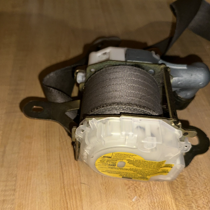 05-06 Toyota Camry Passenger Right RH Front Seatbelt OEM Tan Color Belt