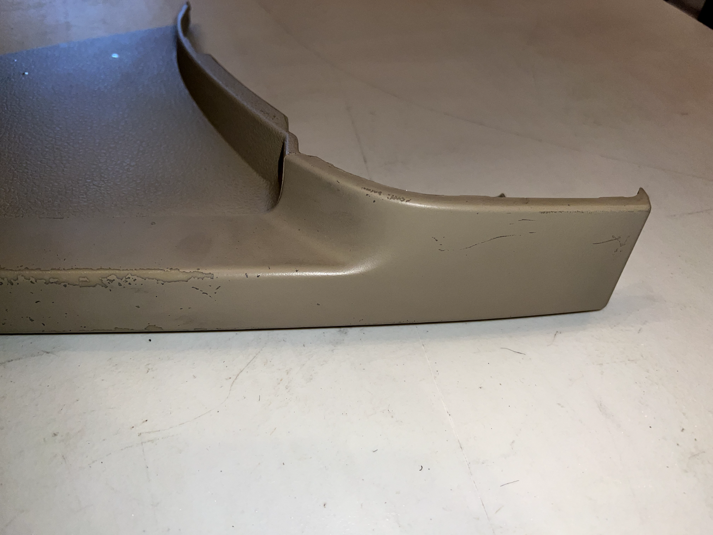 05-09 Ford Mustang Center Lower Radio Dash Panel Panels RH LH Pair Camel Tan OEM