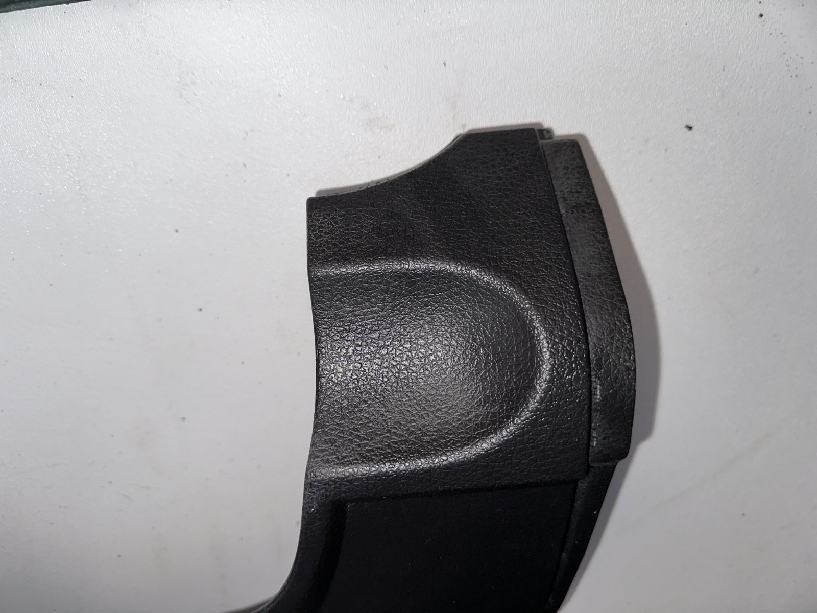 05-09 Ford Mustang Driver Lower Kick Panel Steering Column Cover OEM Black