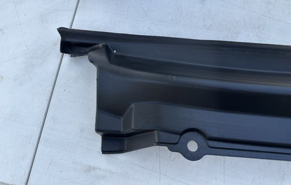 05-09 Ford Mustang LH & RH Driver Passenger Wiper Dash Top Cowl Grille Vent OEM