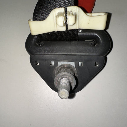 05-06 Ford Mustang Passenger Right RH Front Seatbelt With Trim OEM Black Belt