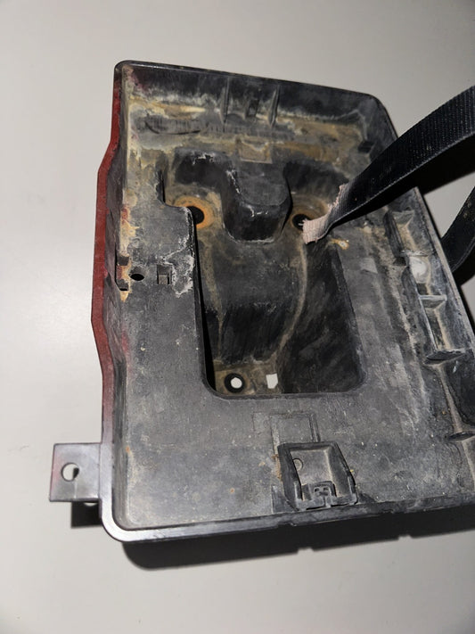 05-09 Ford Mustang Battery Tray OEM 6R33-10723-AA