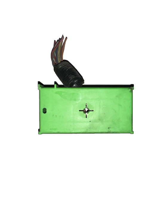 05-06 Ford Mustang Under Hood Fuse Box Connector OEM W/ Wires