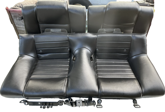 05-09 Ford Mustang Charcoal Black GT Leather Rear Seat Complete W/ Brackets OEM
