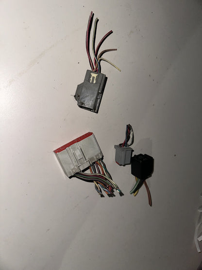 05-07 Ford Mustang Electrical Connector Main Radio Wiring W/ Fan Speed OEM