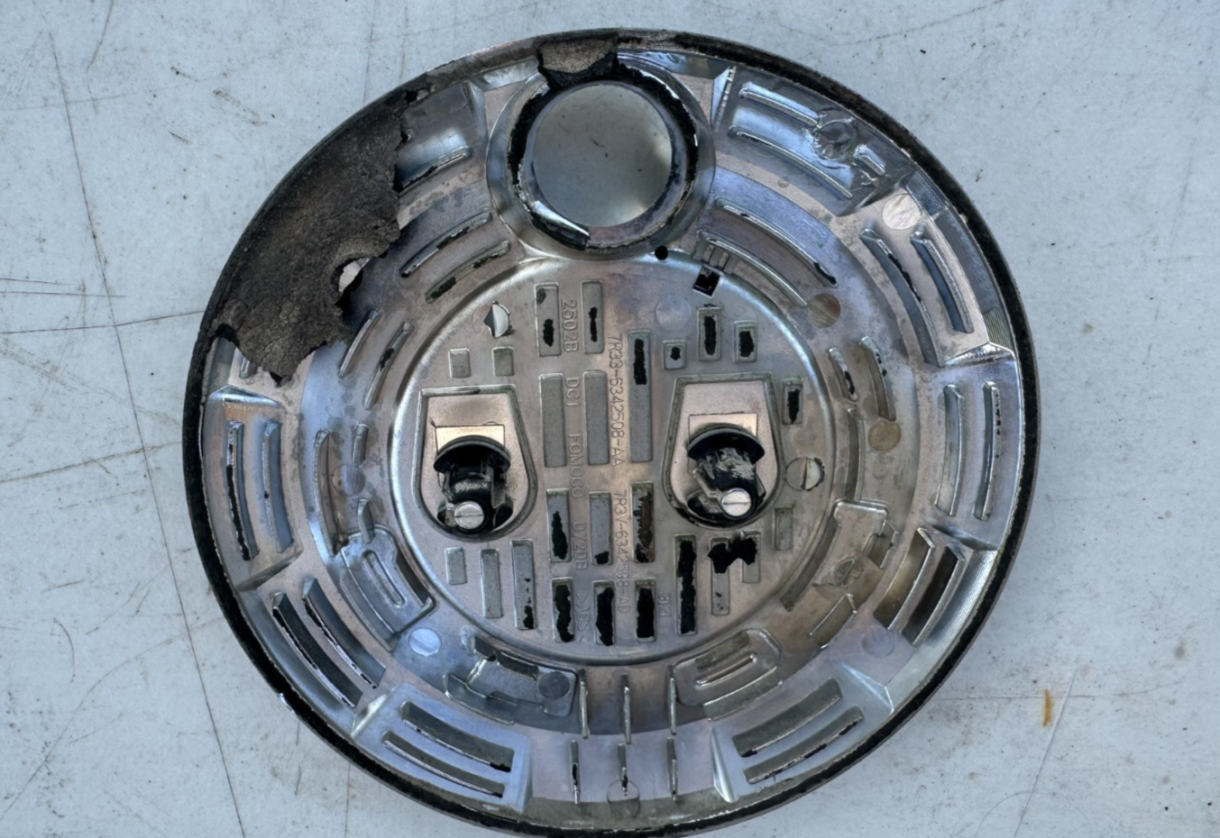 05-09 Ford Mustang V6 Trunk Badge Emblem W/ Fender Badges Badge Set OEM