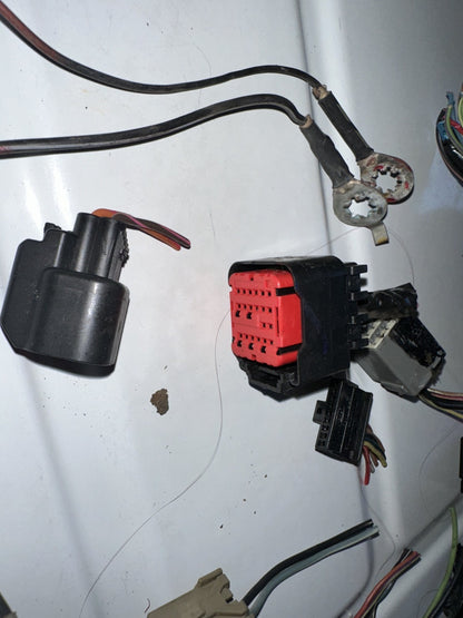 05-09 Ford Mustang Misc. Selection Of Wiring Plugs OEM - From 05 Coupe Mustang