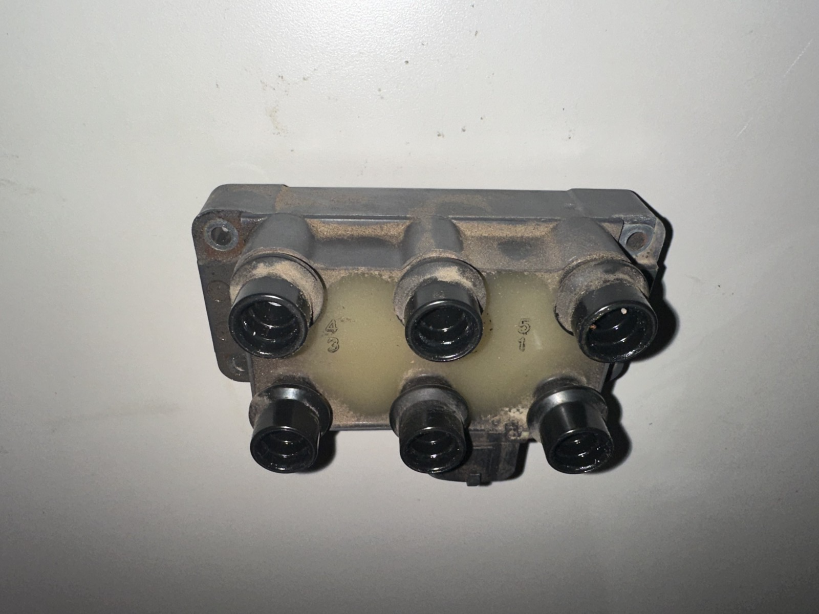 05-10 Ford Mustang 4.0L V6 Ignition Coil Pack Firing Order OEM