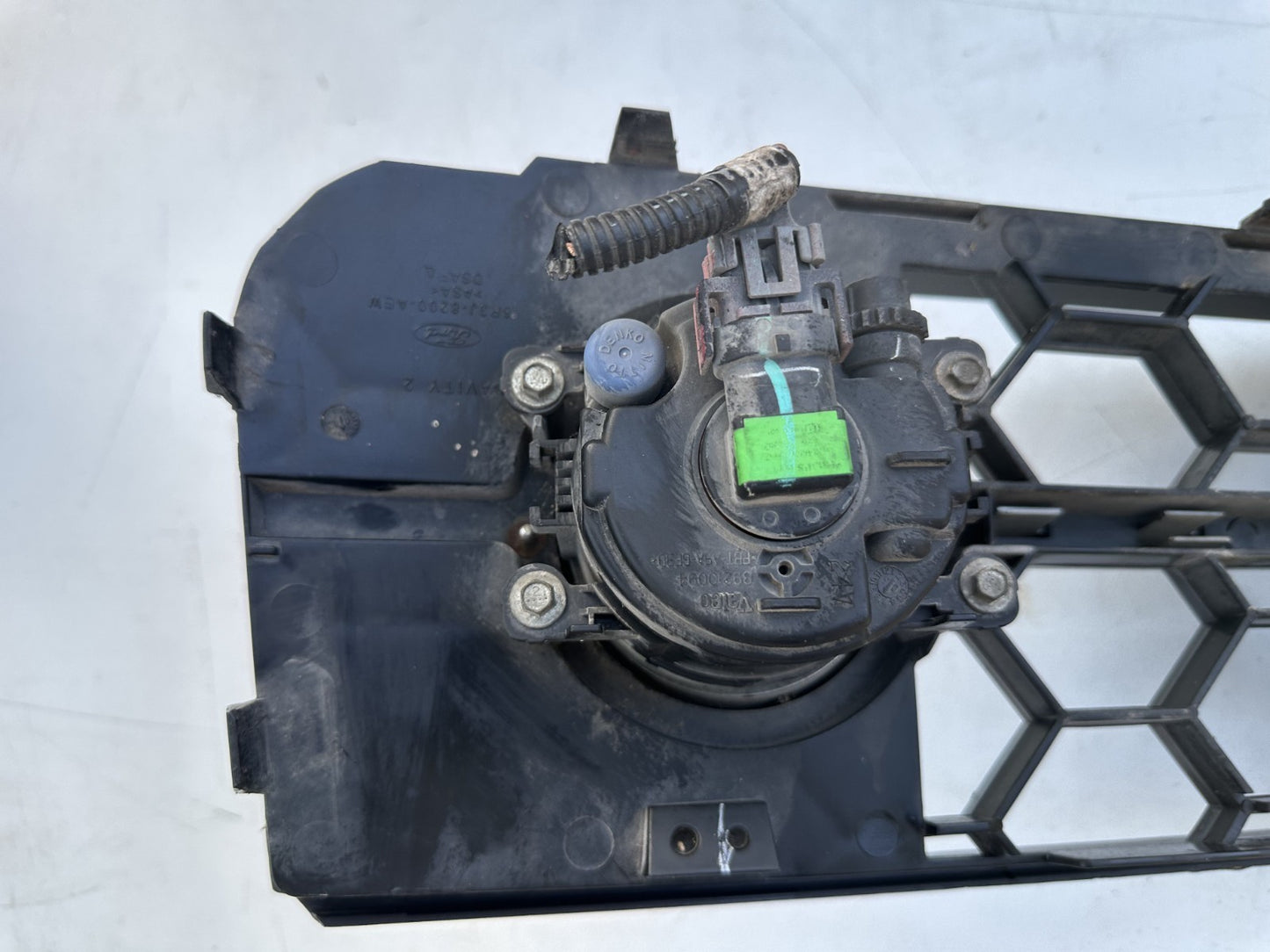 05-09 Ford Mustang Front Upper Grille Pony Package Edition With Fog Lights OEM