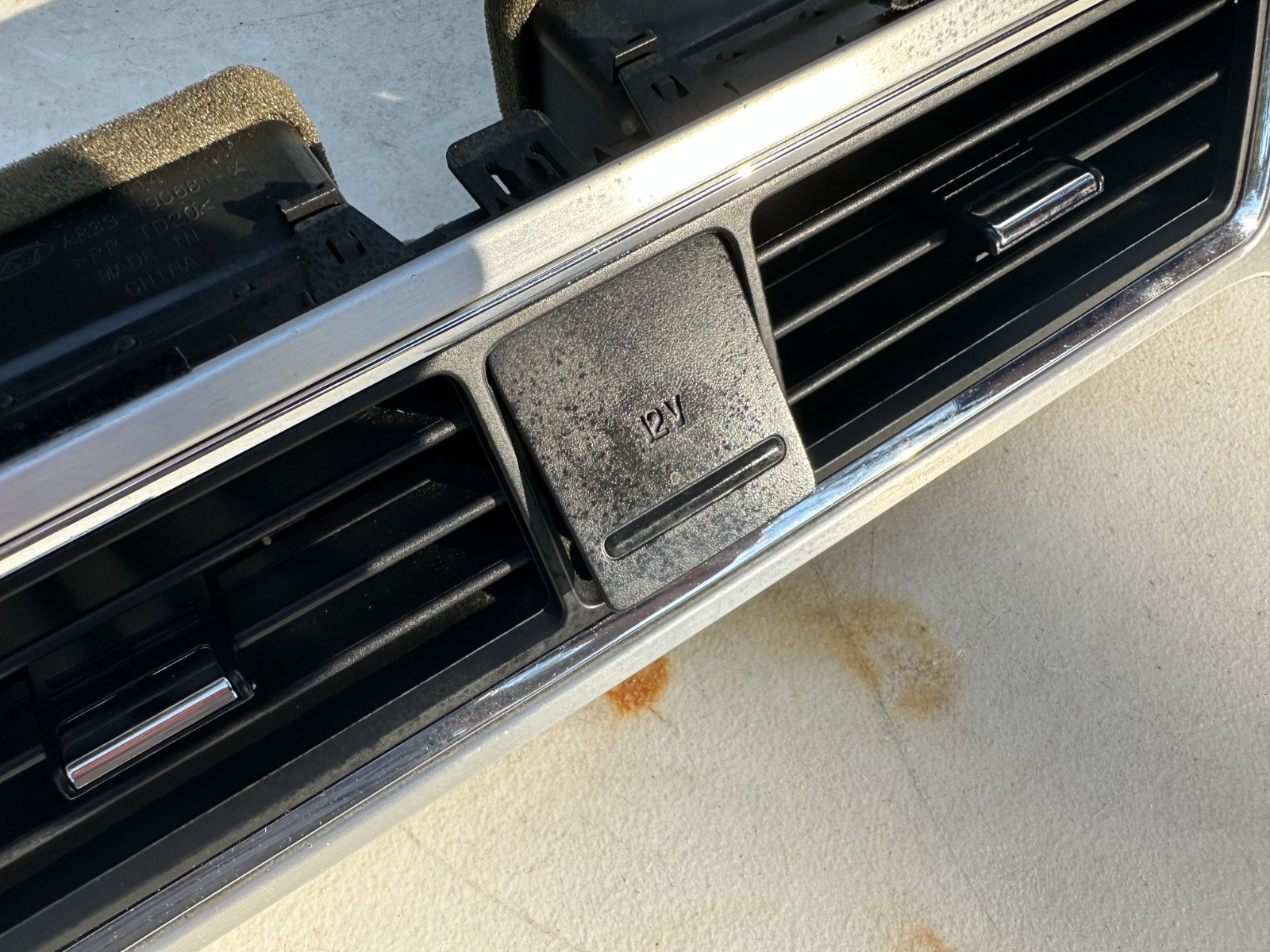 10-14 Ford Mustang Premium Silver Satin Dash Trim With Vents Bezel Trim Set OEM