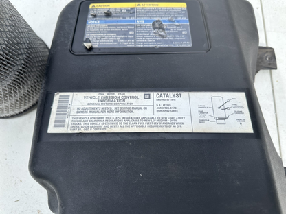 2002-2009 GMC Envoy 5.3L V8 Air Intake Upper Cleaner Housing Box OEM W/ FILTER