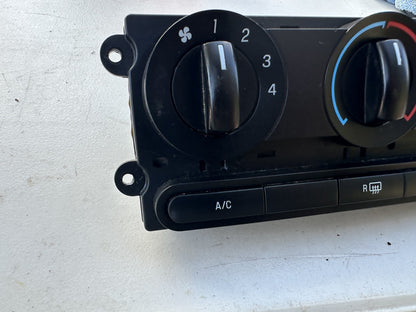 05-09 Ford Mustang 7R33-19980-AA Climate Control Panel Temperature Control OEM