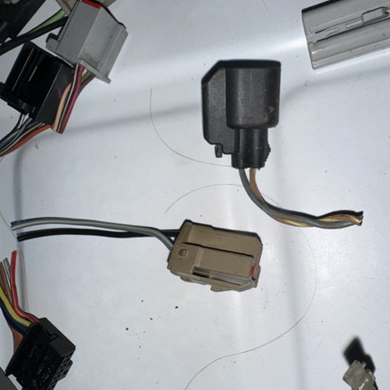 05-09 Ford Mustang Misc. Selection Of Wiring Plugs OEM - From 05 Coupe Mustang