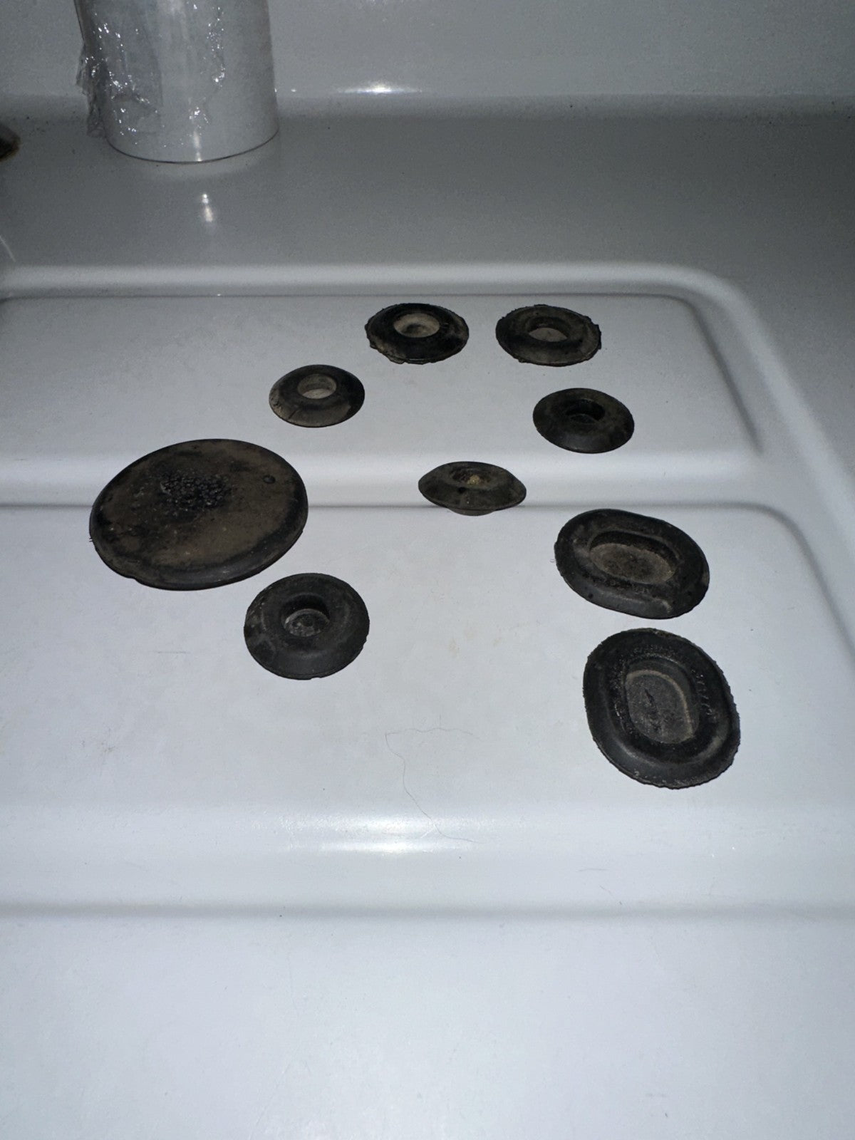 05-09 Ford Mustang Miscellaneous Rubber Grommet Set OEM