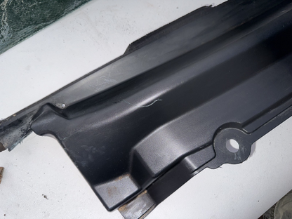 05-09 Ford Mustang RH Passenger Wiper Dash Top Cowl Grille Vent OEM