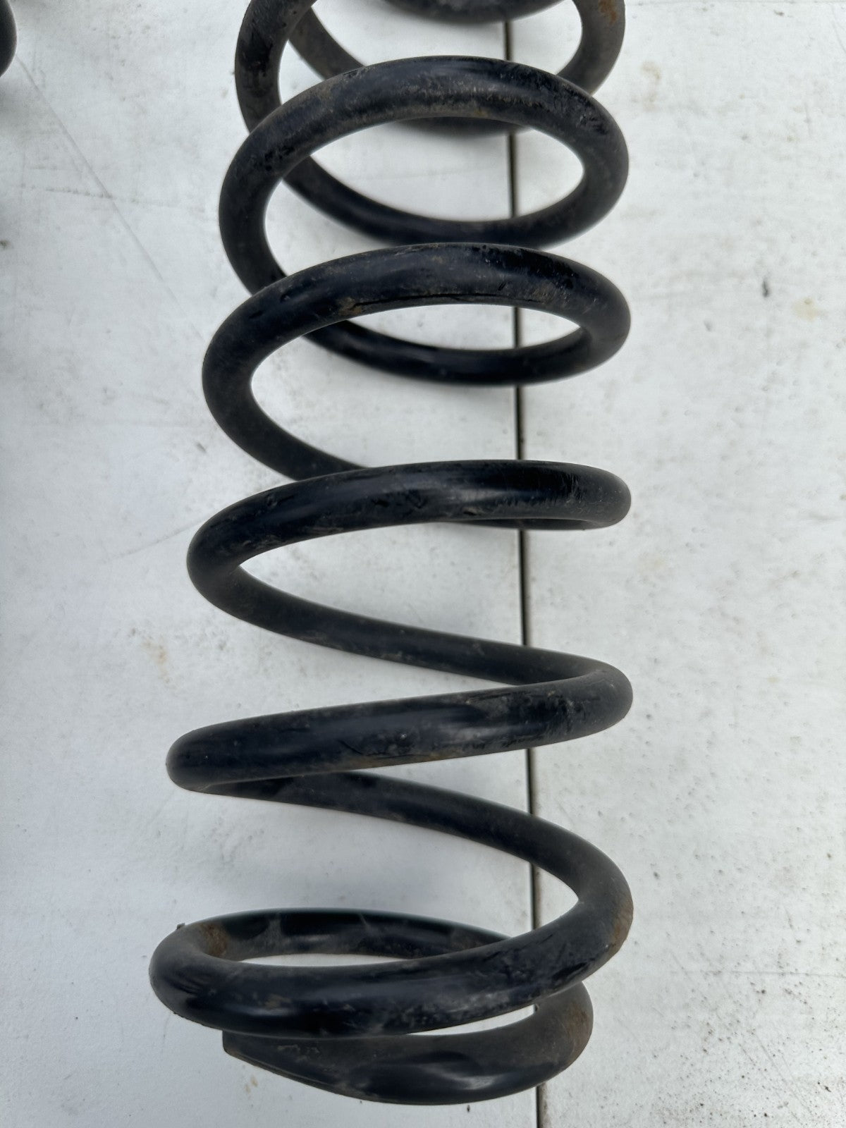 10-14 Ford Mustang OEM Rear Springs Pair Set LH RH