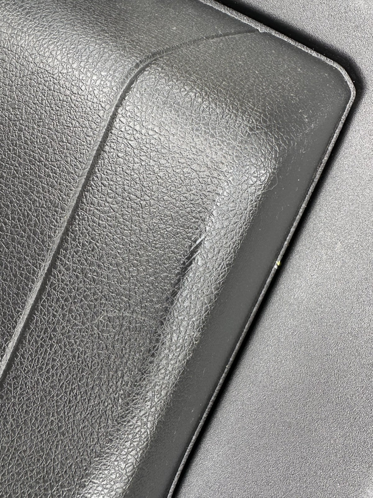 05-09 Ford Mustang Rear Quarter Trim OEM Charcoal Black RH Passenger