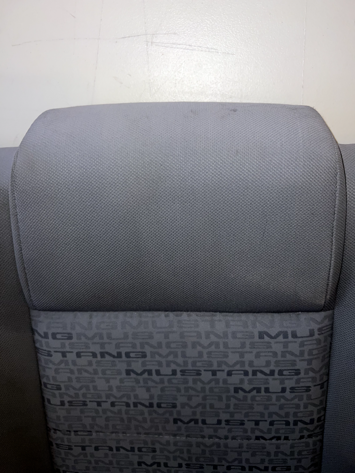 05-09 Ford Mustang Dove Grey Cloth Seat Back RH Passenger OEM 