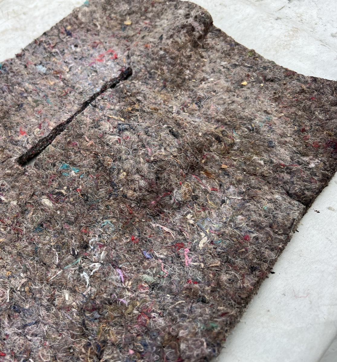 99-04 Ford Mustang Rear Seat Body Bottom Insulation Carpet Mat OEM