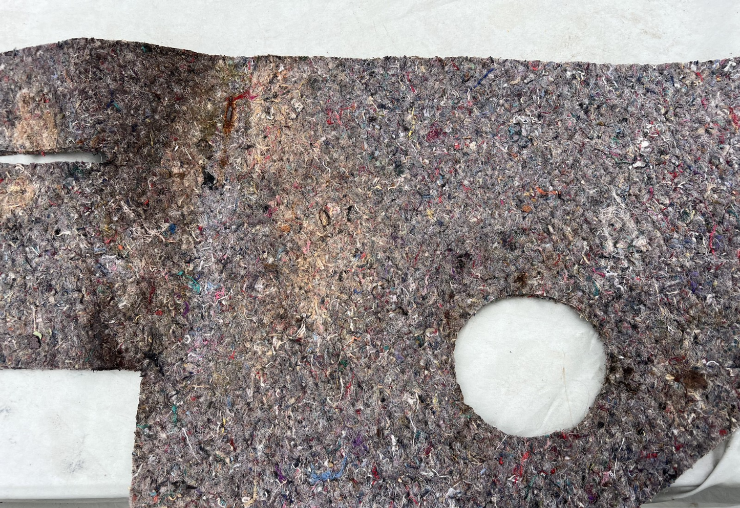 99-04 Ford Mustang Rear Seat Body Bottom Insulation Carpet Mat OEM