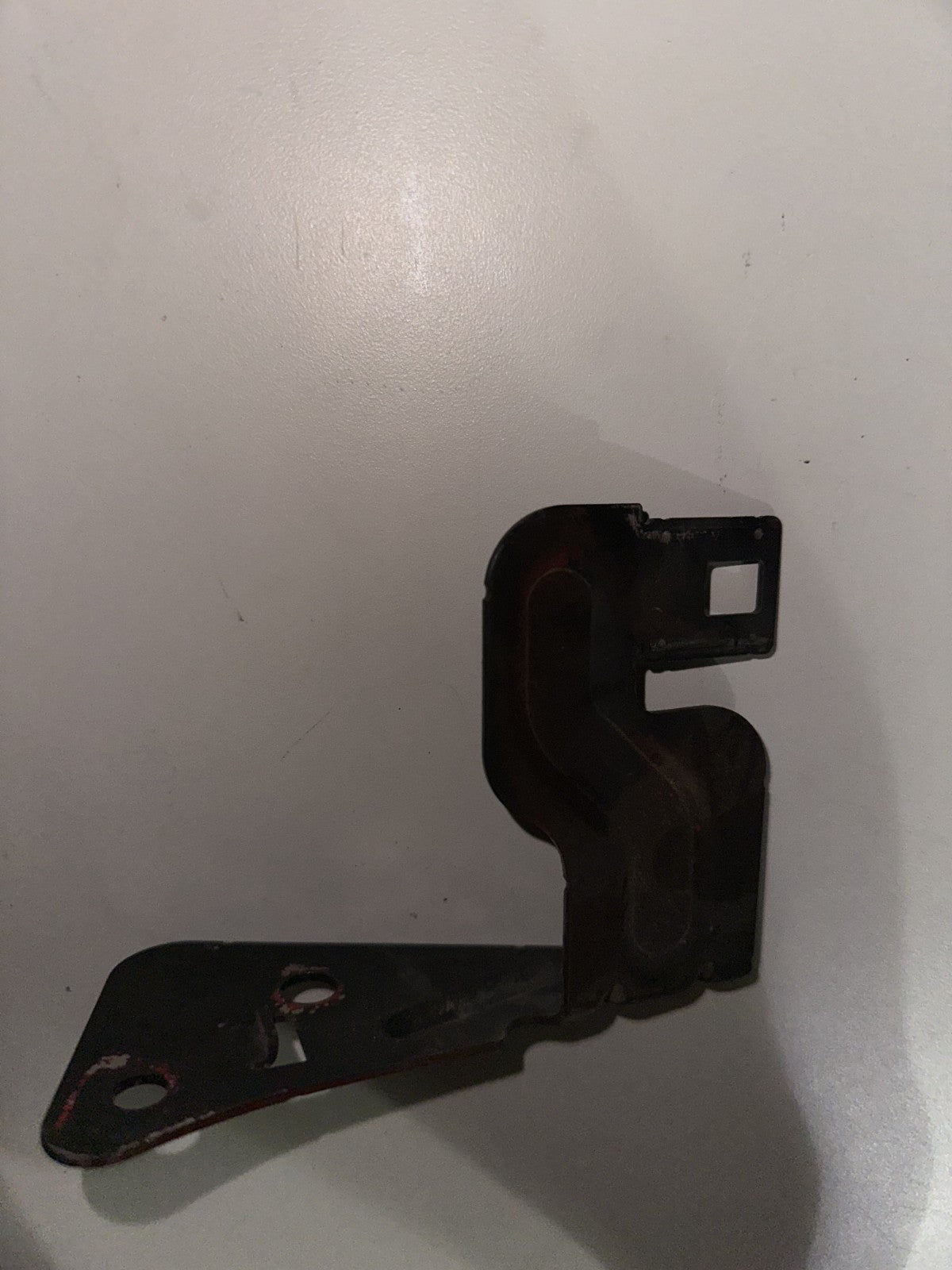 05-09 Ford Mustang EVAP Canister Mounting Bracket OEM Motorcraft