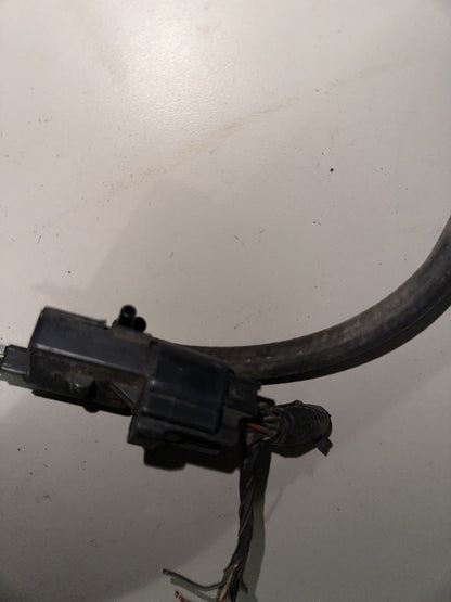 05-09 Ford Mustang Misc. Connector Plug Clip OEM W/ Wires