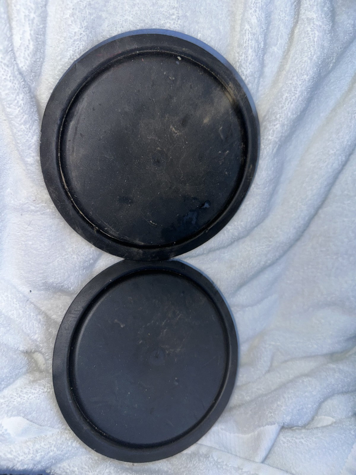 05-06 Ford Mustang Fuel Pump Access Covers OEM 2W93-9C335-AA