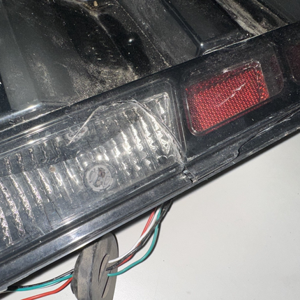 05-09 Ford Mustang LED Tail light With Wiring RH Passenger DAMAGED