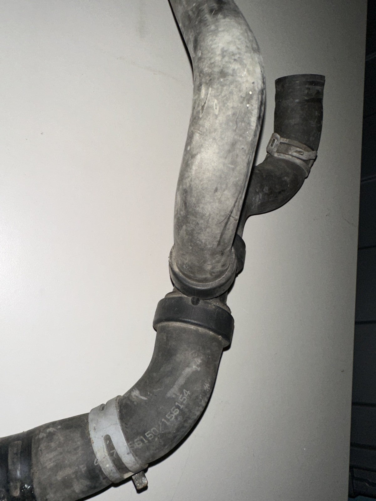 05-10 Ford Mustang 4.0L V6 Lower Radiator Hose OEM W/ Clamps