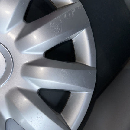 2006 Toyota Camry 16" Replacement Hubcap Snap On Wheel Cover OEM