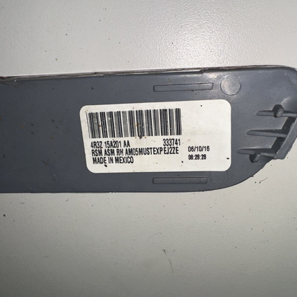 05-09 Ford Mustang Side Marker Light Reflector OEM Red RH Passenger