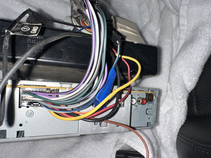 05-09 Ford Mustang JVC Radio KD-R540 Wired Plug and Play For Shaker 500