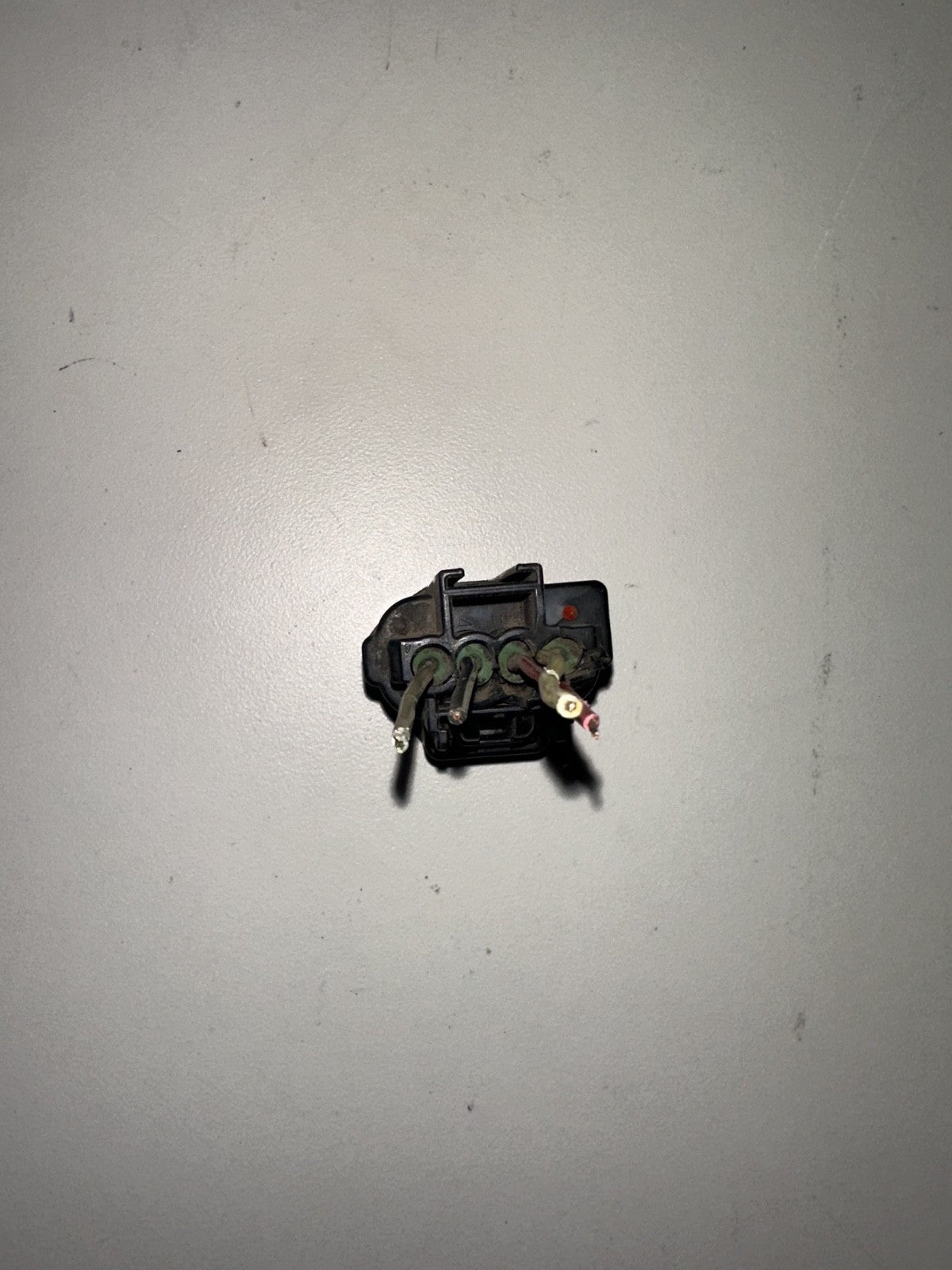 05-06 Ford Mustang Eletrical Connector Plug Clip OEM W/ Wires