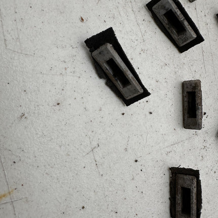 05-14 Ford Mustang Wiper Cowl Clips Retainers Grommets OEM