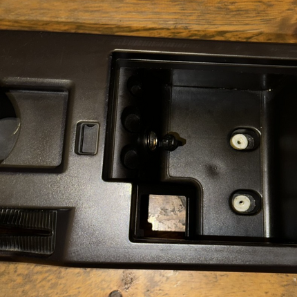 05-09 Ford Mustang Front Center Floor Console Charcoal Black OEM NO CONSOLE LID