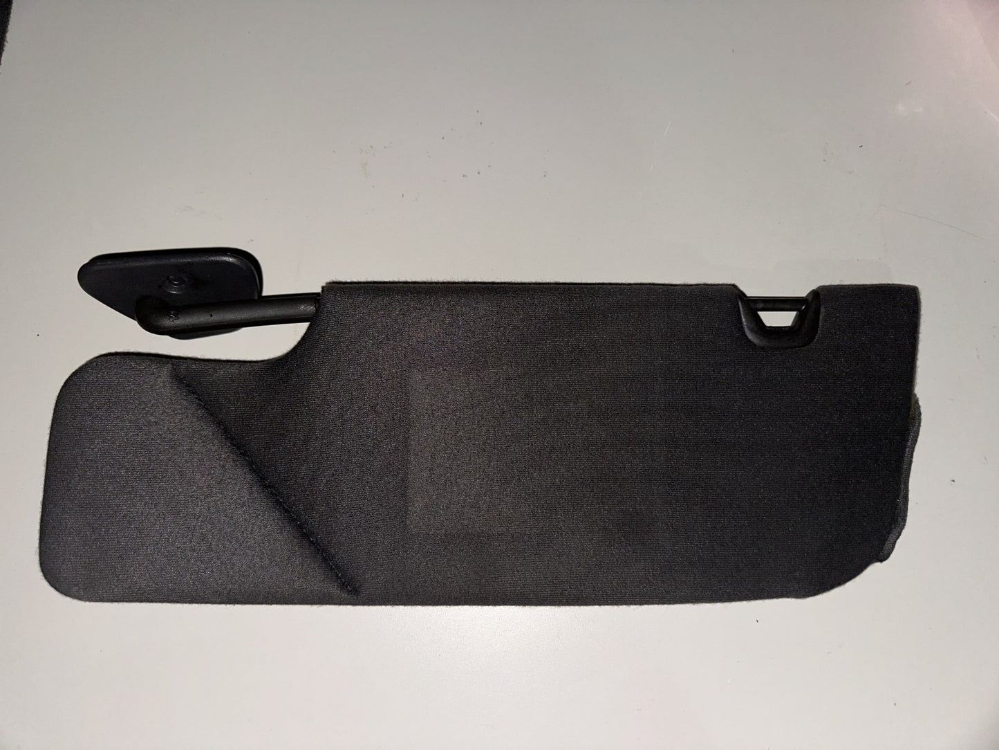 05-09 Ford Mustang Coupe Sun Visor Set Driver Passenger RH LH Black Pair OEM