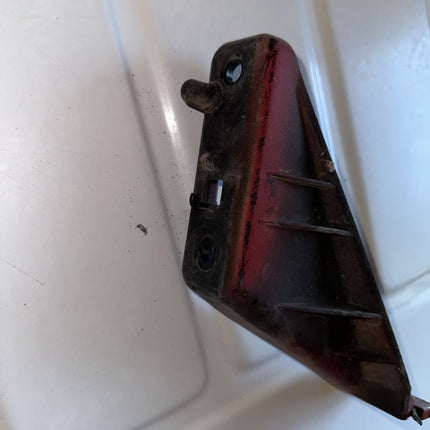 05-09 Ford Mustang Grille Bracket Replacement Pair LH RH Driver Passenger Side