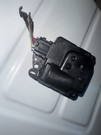 05-09 Ford Mustang Door Blendor Actuator Motor Module 6R33-19E6 16-BA OEM