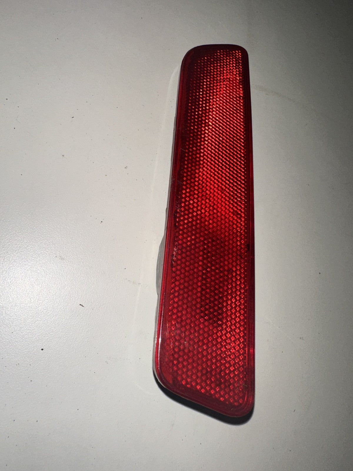 05-09 Ford Mustang Side Marker Light Reflector OEM Red RH Passenger