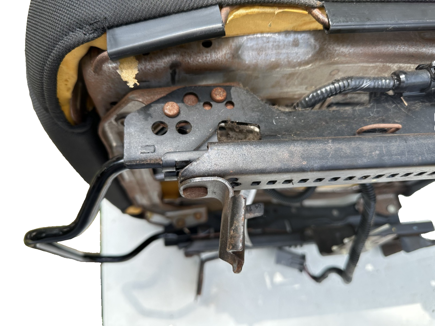 05-09 Ford Mustang 4 Way Manual Seat Track Passenger RH OEM W/ Seat Base Cloth