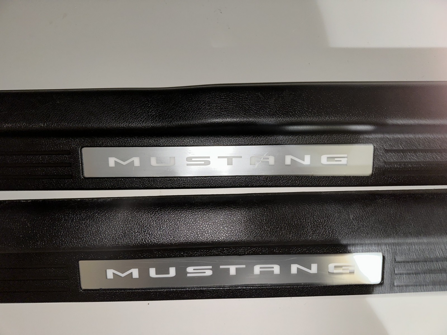 10-14 Ford Mustang Door Sill Trim Premium myColor Black RH LH Pair Set OEM