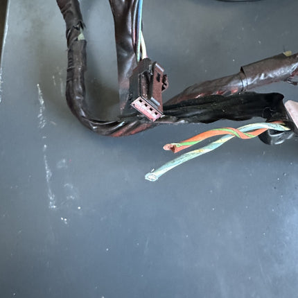 05-09 Ford Mustang Left Driver Door Wiring Harness 8R3T-14631-BA OEM