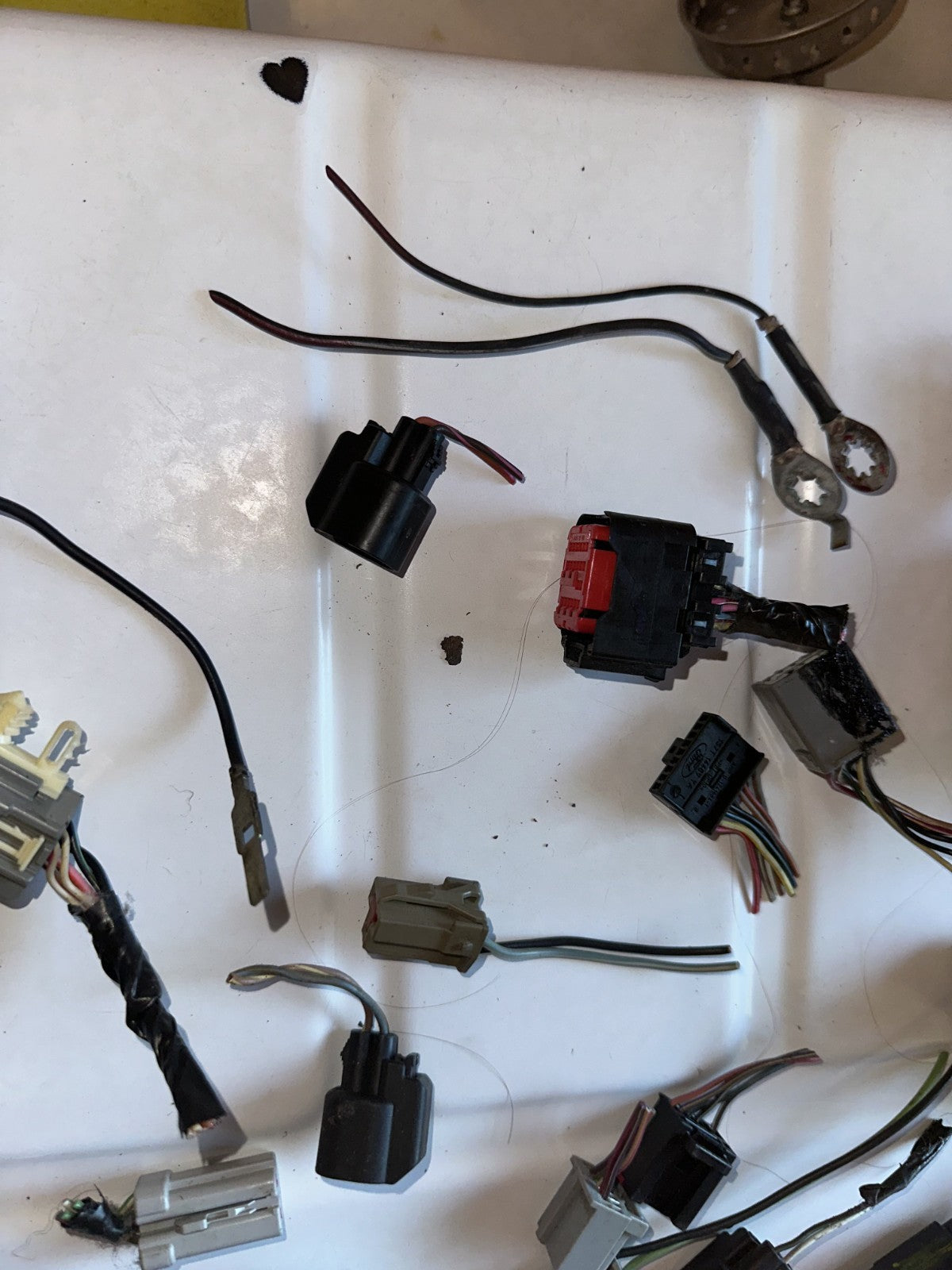 05-09 Ford Mustang Misc. Selection Of Wiring Plugs OEM - From 05 Coupe Mustang