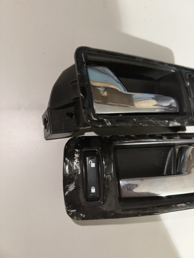 10-14 Ford Mustang LH RH Driver Passenger Pair Interior Chrome Door Handles OEM