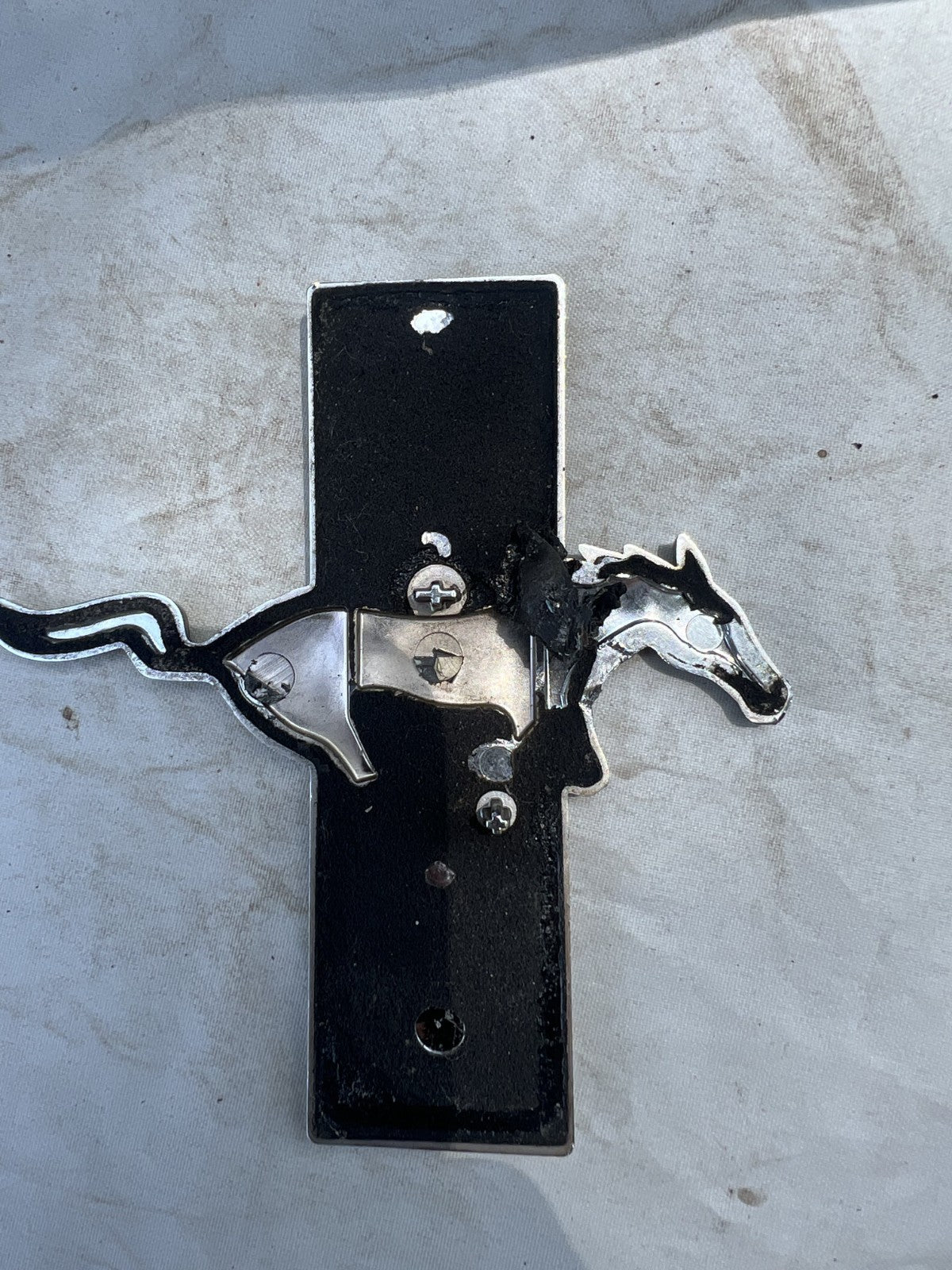 05-09 Ford Mustang V6 Horse Pony Fender Badges Prancing Horse OEM