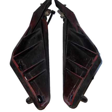 05-09 Ford Mustang Grille Bracket Replacement Pair LH RH Driver Passenger Side