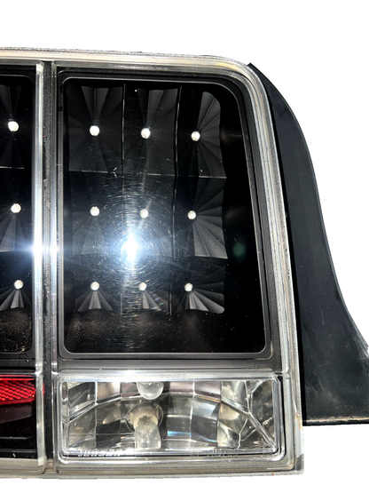 05-09 Ford Mustang Spec D LED Tail light With Wiring Pair LH RH With All Bulbs